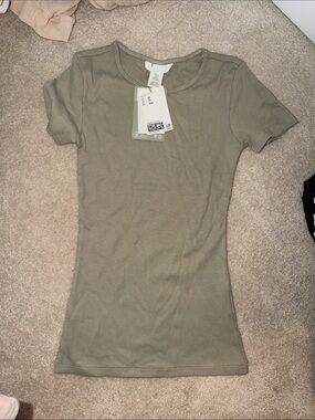 H&M Olive Ribbed Short Sleeve Tee